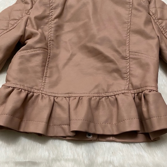 Coat - Picture 3 of 4